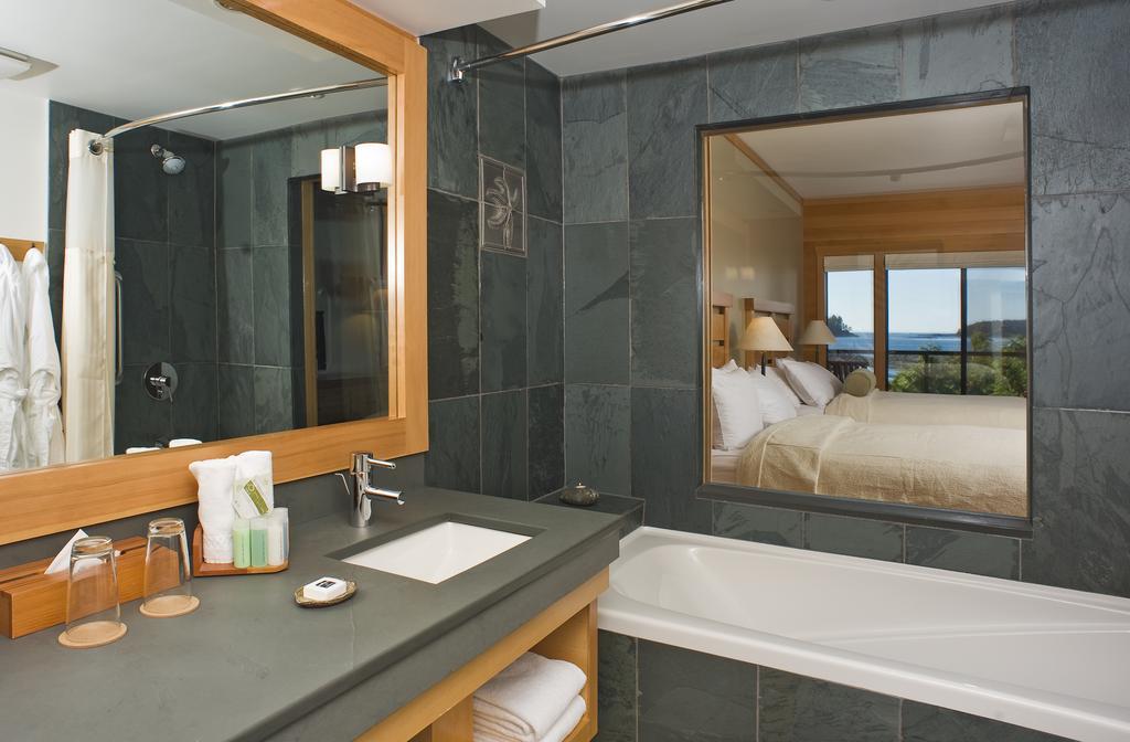 Wickaninnish Inn Tofino Room photo