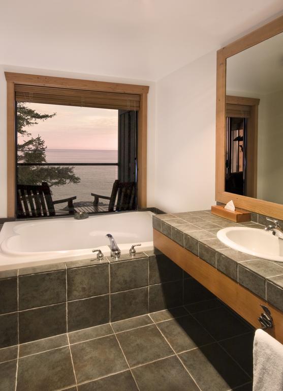 Wickaninnish Inn Tofino Exterior photo